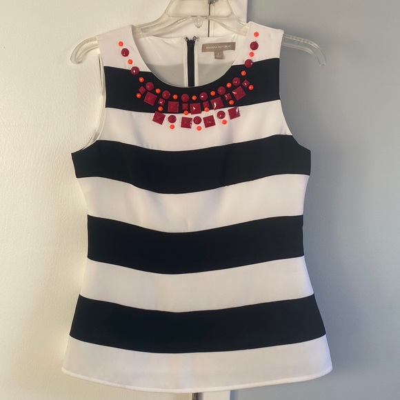Banana republic size 2. Black and white spring blouse - Picture 1 of 4